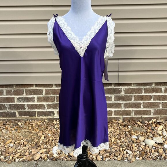 Val Mode Lingerie Purple‎ Nightgown Lace Trim Womens Nightie Size Small - Picture 1 of 8